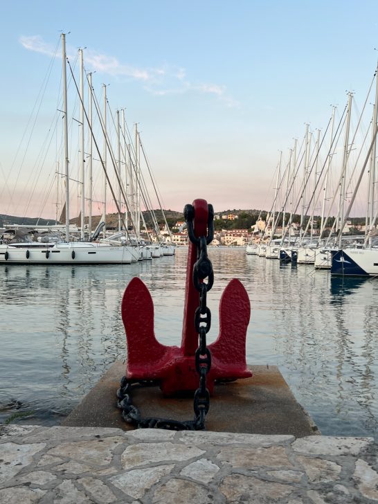 Hafen Ragoznica Segelboote im Hafen